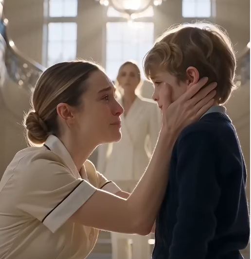 NO ERA SOLO UNA NIÑERA… ERA LA ÚNICA PERSONA QUE ESE NIÑO SENTÍA COMO HOGAR.